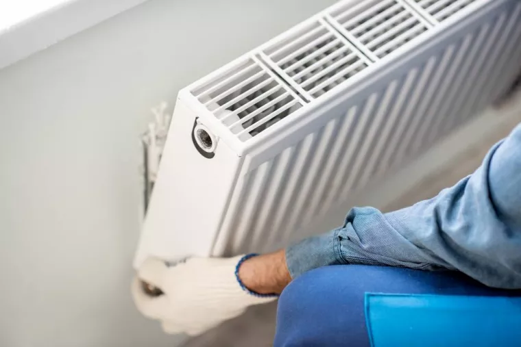 Où placer un radiateur dans une chambre mansardée ?, Le Grand-Bornand, Gérard Perrillat Électricité